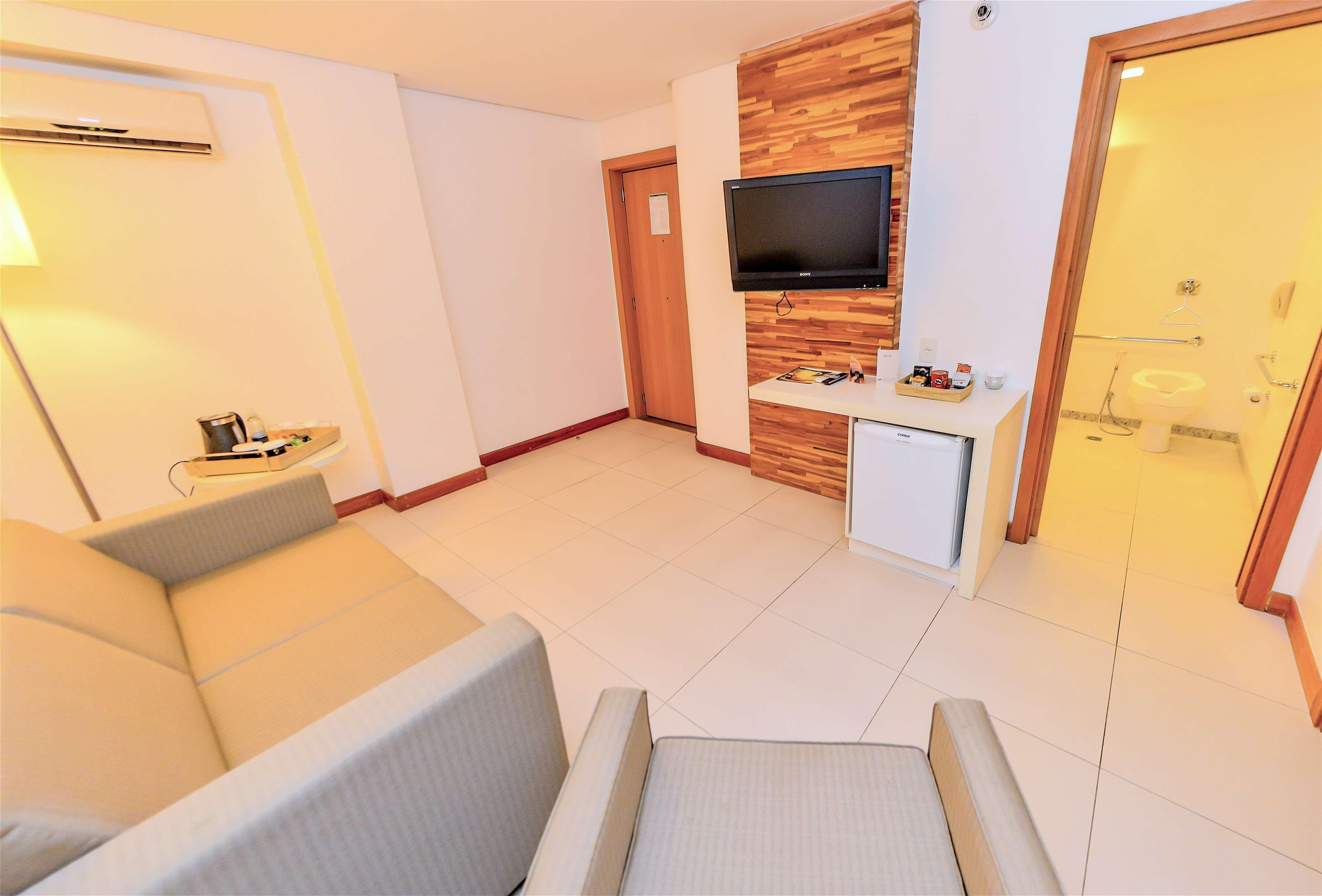 Best Western Premier Maceio Exteriör bild A room at the hotel