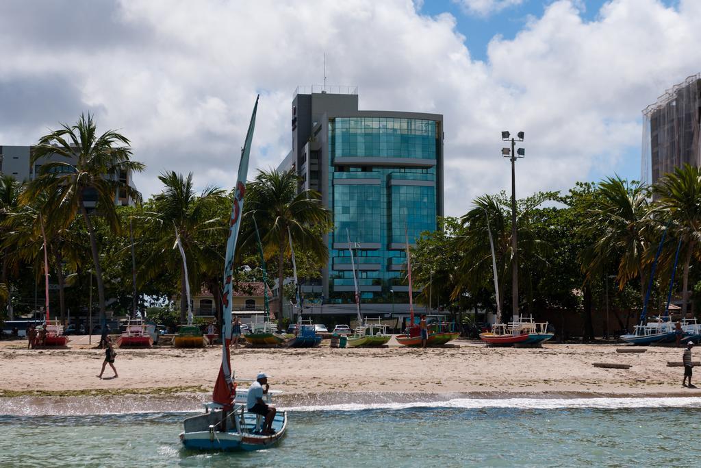 Best Western Premier Maceio Exteriör bild The headquarters of the Central Bank of Comoros in Moroni