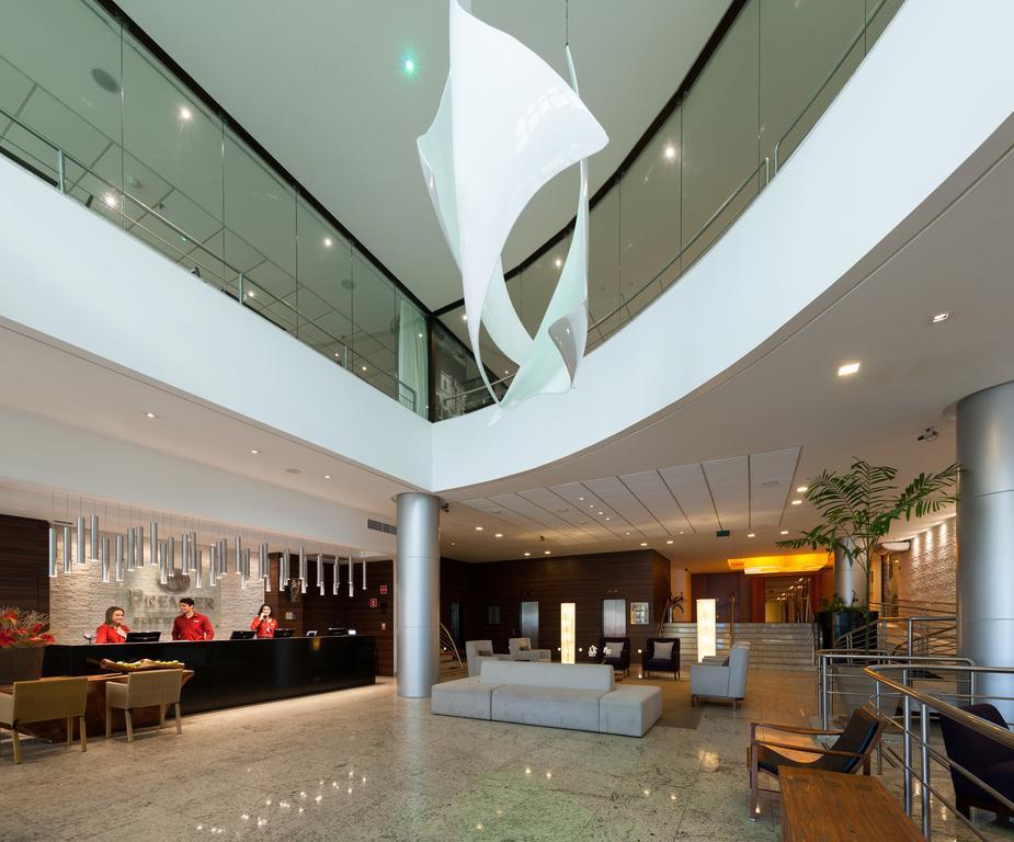 Best Western Premier Maceio Exteriör bild The lobby of the hotel