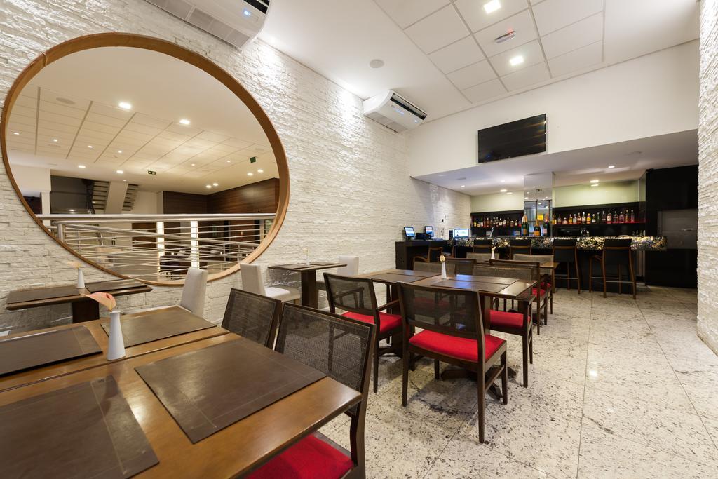 Best Western Premier Maceio Exteriör bild The interior of a restaurant in Japan